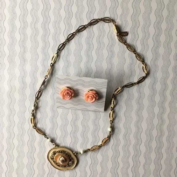 Vintage 1928 Brand Rose Enamel and Porcelain Necklace plus Earrings - Picture 5 of 17